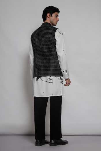 Lacquer Embassy Mehr Bundi & Kurta Set 