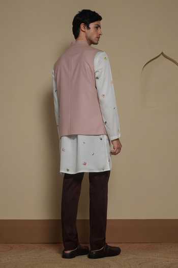 Lacquer Embassy Vasant Bundi & Kurta Set 