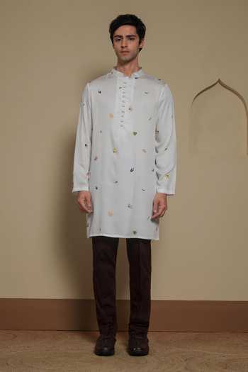 Lacquer Embassy Pink Cotton, Viscose Vasant Bundi And Kurta Set at Aza Fashions Lacquer Embassy_Pink Cotton, Viscose Vasant Bundi And Kurta Set _at_Aza_Fashions