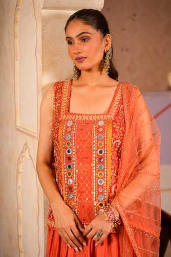 Studio Bagechaa Orange Silk, Cotton, Organza Square Neck, Yes Ziya Embroidered Kurta Skirt Set at Aza Fashions Studio Bagechaa_Orange Silk, Cotton, Organza Square Neck, Yes Ziya Embroidered Kurta Skirt Set _at_Aza_Fashions