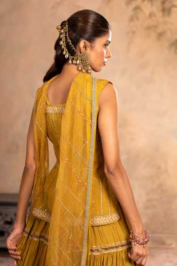 Studio Bagechaa Ziya Embroidered Kurta Skirt Set