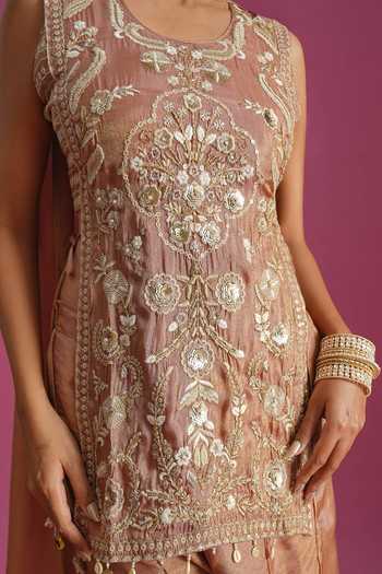 Shop_Samyukta Singhania_Peach Tissue Square Neck, Yes Embroidered Kurta Set 