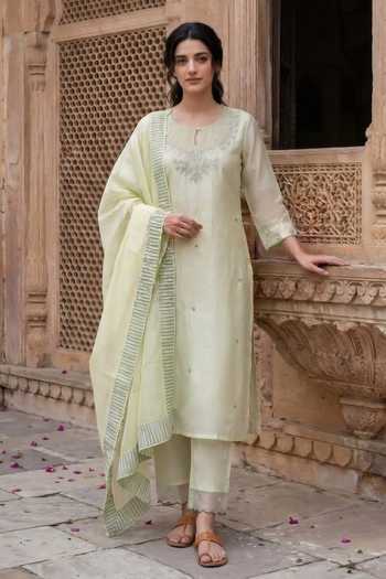 Missprint Silk Chanderi Block Print Pastel Kurta Set