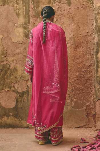 Ajiesh Oberoi Albeli Embroidered Slit Kurta Pant Set