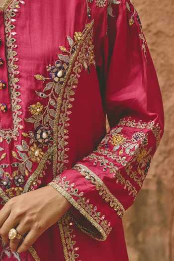 Shop_Ajiesh Oberoi_Fuchsia Silk, Organza, Bamboo V-neck, Yes Albeli Embroidered Slit Kurta Pant Set _Online_at_Aza_Fashions