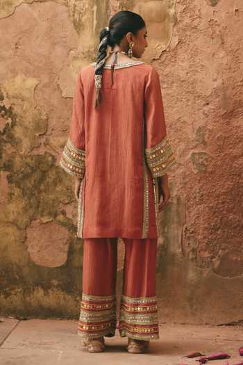 Ajiesh Oberoi Beli Embroidered Kurta Farshi Salwar Set