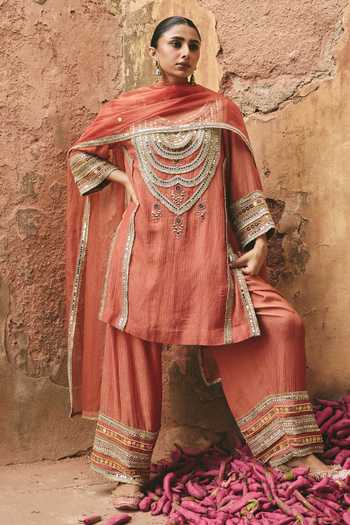 Ajiesh Oberoi Beli Embroidered Kurta Farshi Salwar Set