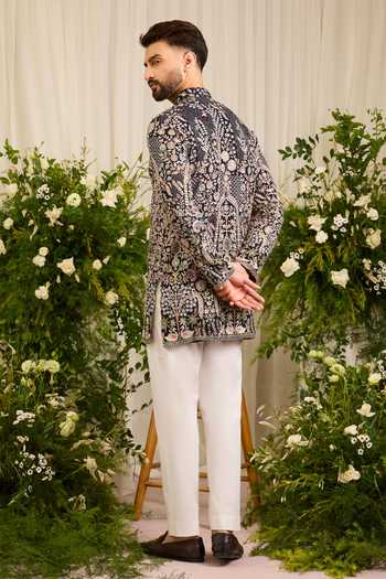 Kasbah Canopy Embroidered Short Kurta 