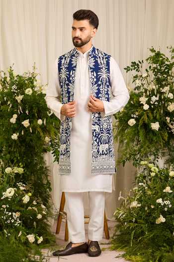 Kasbah The Kingsley Elephant Motif Nehru Jacket 