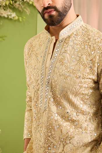Buy_Kasbah_Gold Net The Zenith Wildlife Motif Kurta _Online_at_Aza_Fashions