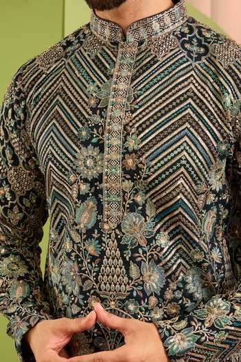 Buy_Kasbah_Green Georgette The Dorsay Floral Zari Kurta _Online_at_Aza_Fashions