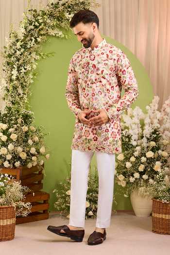 Kasbah_White Georgette The Fantaisie Floral Short Kurta _Online_at_Aza_Fashions