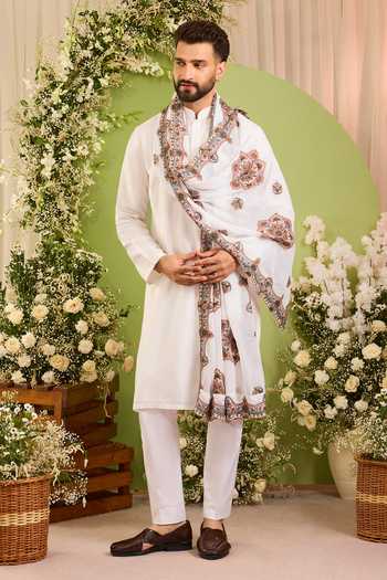 Kasbah Chikankari Embroidered Stole 
