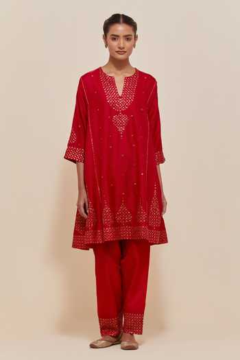 Buy Kora Red , Organza Notched Neck, Yes Short Kalidar Kurta Salwar Set Online at Aza Fashions Buy_Kora_Red , Organza Notched Neck, Yes Short Kalidar Kurta Salwar Set _Online_at_Aza_Fashions