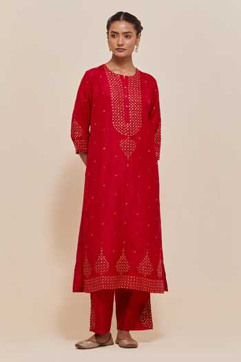Buy_Kora_Red , Organza Round Neck, Yes Straight Kurta Set _Online_at_Aza_Fashions