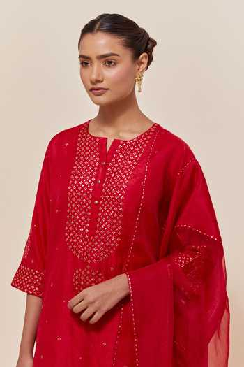 Kora_Red , Organza Round Neck, Yes Straight Kurta Set _at_Aza_Fashions