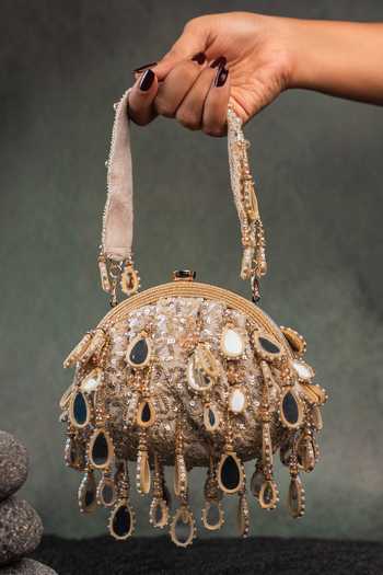 Nayaab By Sonia Aaina Clutch Potli