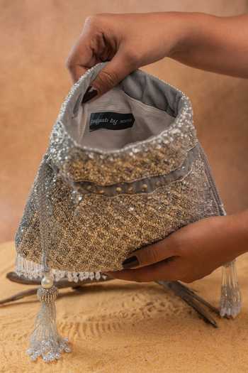 Buy Nayaab By Sonia Silver Sequins, Beads, Pearls, Crystals, Tassels Shimmer Viel Potli Online at Aza Fashions Buy_Nayaab By Sonia_Silver Sequins, Beads, Pearls, Crystals, Tassels Shimmer Viel Potli _Online_at_Aza_Fashions
