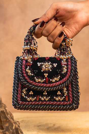 Buy Nayaab By Sonia Black Empress Noir Charm Clutch Bag Online at Aza Fashions Buy_Nayaab By Sonia_Black Empress Noir Charm Clutch Bag _Online_at_Aza_Fashions