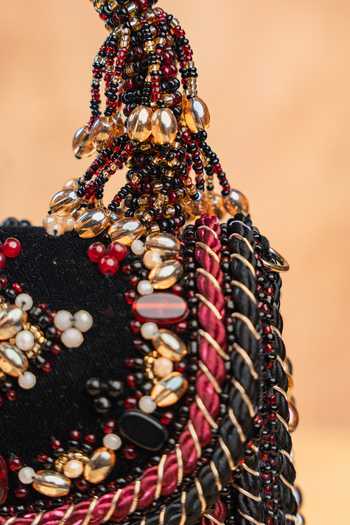 Buy Nayaab By Sonia Black Empress Noir Charm Clutch Bag Buy_Nayaab By Sonia_Black Empress Noir Charm Clutch Bag