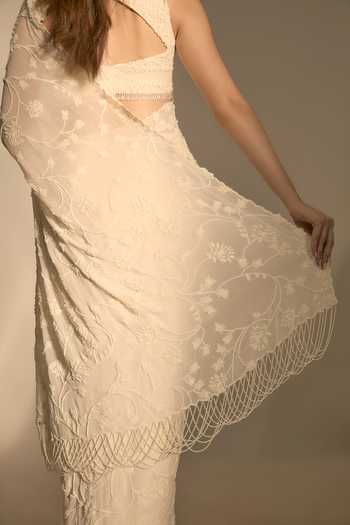 Shop_Premya By Manishii_Ivory Georgette, Tulle Scoop Neck Hand Embroidered Saree With Blouse _Online_at_Aza_Fashions