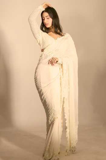Buy_Premya By Manishii_Ivory Georgette, Tulle Sweetheart Neck Hand Embroidered Saree With Blouse _Online_at_Aza_Fashions