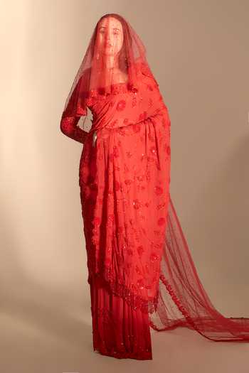 Buy_Premya By Manishii_Red Georgette, Tulle Sweetheart Neck Hand Embroidered Saree With Blouse _Online_at_Aza_Fashions