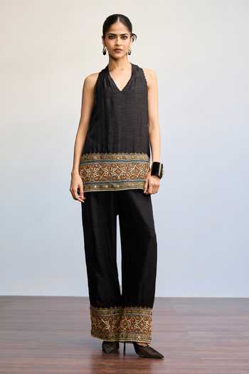 Buy_Ritu Kumar_Black Viscose, Dupion V-neck Ansh Sleeveless Top And Pant Co-ord Set 