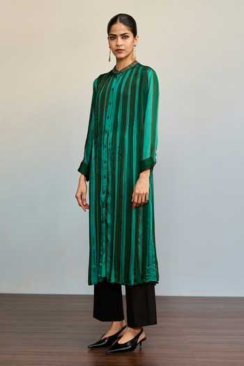 Ritu Kumar Green Satin Mandarin Collar Blush Striped Kurta Online at Aza Fashions Ritu Kumar_Green Satin Mandarin Collar Blush Striped Kurta _Online_at_Aza_Fashions