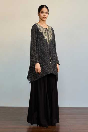 Buy Ritu Kumar Black Crepe, Rayon Keyhole Neck, Yes Bhumi Micro Print Kurta Online at Aza Fashions Buy_Ritu Kumar_Black Crepe, Rayon Keyhole Neck, Yes Bhumi Micro Print Kurta _Online_at_Aza_Fashions