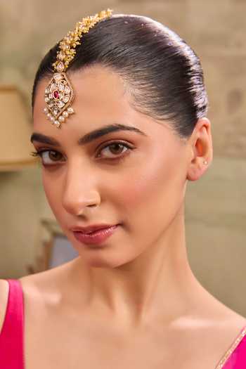 Xago Kundan & Pearl Studded Maangtikka 