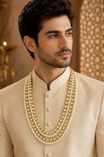 Vivinia By Vidhi Mehra Multi-layered Pearl Kundan Layered Mala 