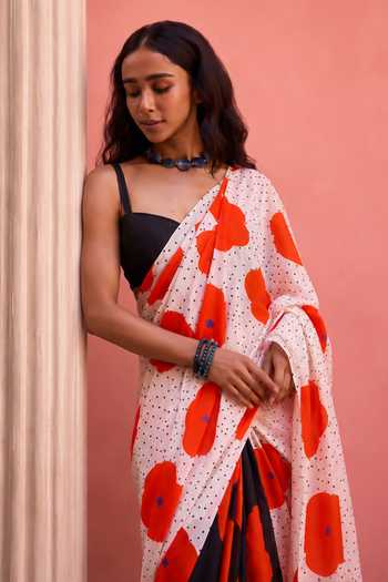 Dressfolk Black Cotton Printed Floral Saree With Unstitched Blouse Piece at Aza Fashions Dressfolk_Black Cotton Printed Floral Saree With Unstitched Blouse Piece _at_Aza_Fashions