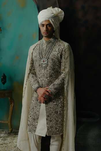 Jatin Malik Cream Shringara Hand Embroidered Dupatta Online at Aza Fashions Jatin Malik_Cream Shringara Hand Embroidered Dupatta _Online_at_Aza_Fashions