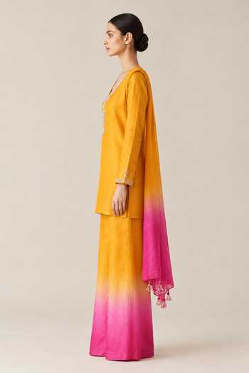 Label Flamingo By Vrinda Yellow Silk V-neck Ombre Embroidered Kurta Set Online at Aza Fashions Label Flamingo By Vrinda_Yellow Silk V-neck Ombre Embroidered Kurta Set _Online_at_Aza_Fashions
