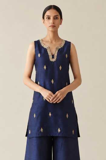 Label Flamingo By Vrinda Blue Silk, Tissue V-neck, Yes Embroidered Kurta And Palazzo Set Online at Aza Fashions Label Flamingo By Vrinda_Blue Silk, Tissue V-neck, Yes Embroidered Kurta And Palazzo Set _Online_at_Aza_Fashions