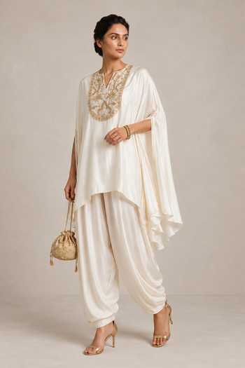 Label Flamingo By Vrinda Neckline Embroidered Kurta & Pant Set 