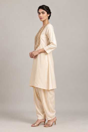 Label Flamingo By Vrinda Ivory Silk Round Neck, Yes Embroidered Kurta And Pant Set Online at Aza Fashions Label Flamingo By Vrinda_Ivory Silk Round Neck, Yes Embroidered Kurta And Pant Set _Online_at_Aza_Fashions
