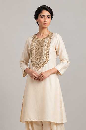 Shop Label Flamingo By Vrinda Ivory Silk Round Neck, Yes Embroidered Kurta And Pant Set Online at Aza Fashions Shop_Label Flamingo By Vrinda_Ivory Silk Round Neck, Yes Embroidered Kurta And Pant Set _Online_at_Aza_Fashions