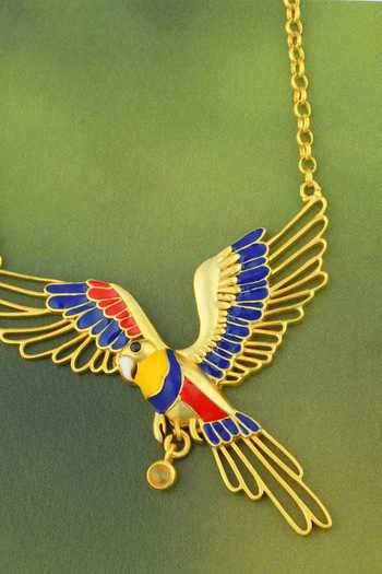 Buy Totapari Gold Plated Corbett Plum Head Parrot Pendant Necklace Buy_Totapari_Gold Plated Corbett Plum Head Parrot Pendant Necklace