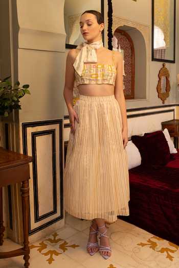 Névoh Hand Embroidered Top & Skirt Set 