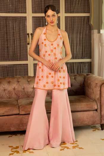 Shop Névoh Pink Silk, Dupion, Net Halter Neck Embroidered Kurta Set Online at Aza Fashions Shop_Névoh_Pink Silk, Dupion, Net Halter Neck Embroidered Kurta Set _Online_at_Aza_Fashions