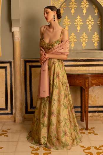 Buy Névoh Green Jacquard, Tissue Sweetheart Neck Water Floral Print Lehenga Set Online at Aza Fashions Buy_Névoh_Green Jacquard, Tissue Sweetheart Neck Water Floral Print Lehenga Set _Online_at_Aza_Fashions