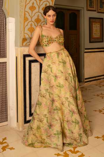 Shop Névoh Green Jacquard, Tissue Sweetheart Neck Water Floral Print Lehenga Set Online at Aza Fashions Shop_Névoh_Green Jacquard, Tissue Sweetheart Neck Water Floral Print Lehenga Set _Online_at_Aza_Fashions