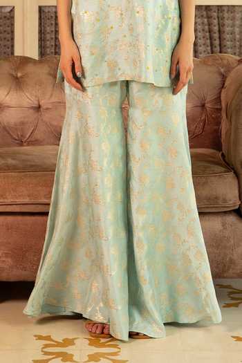 Névoh Blue Net Halter Neck Zari Embroidered Kurta Set Online at Aza Fashions Névoh_Blue Net Halter Neck Zari Embroidered Kurta Set _Online_at_Aza_Fashions