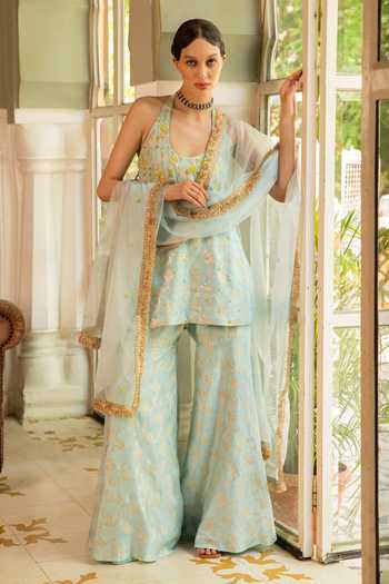 Névoh Zari Embroidered Kurta Set 