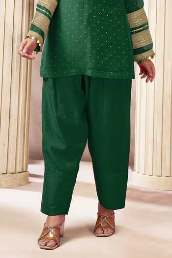 Arje India Green Silk, Cotton Round Neck Straight Kurta And Salwar Set Online at Aza Fashions Arje India_Green Silk, Cotton Round Neck Straight Kurta And Salwar Set _Online_at_Aza_Fashions