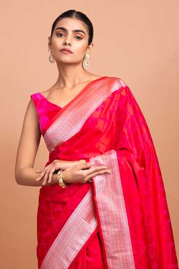 Devissha Pink Silk Geometric Woven Saree Online at Aza Fashions Devissha_Pink Silk Geometric Woven Saree _Online_at_Aza_Fashions