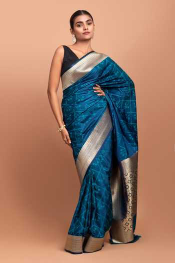 Devissha Floral & Geometric Woven Saree 