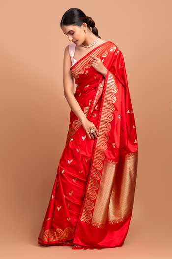 Buy Devissha Red Silk Zari Border Woven Saree Online at Aza Fashions Buy_Devissha_Red Silk Zari Border Woven Saree _Online_at_Aza_Fashions